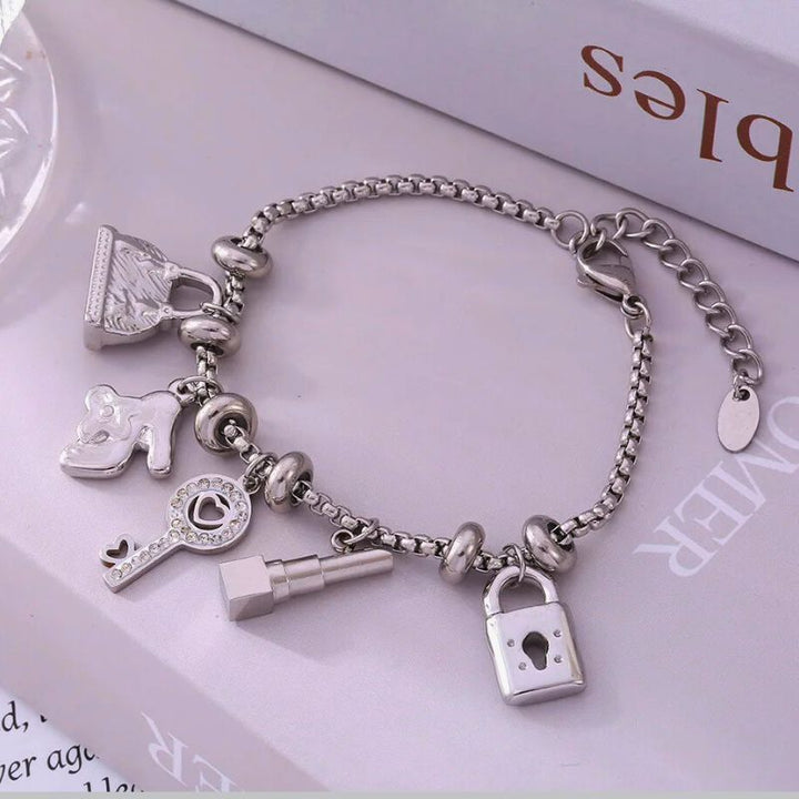 NOÉMIE CHARM BRACELET