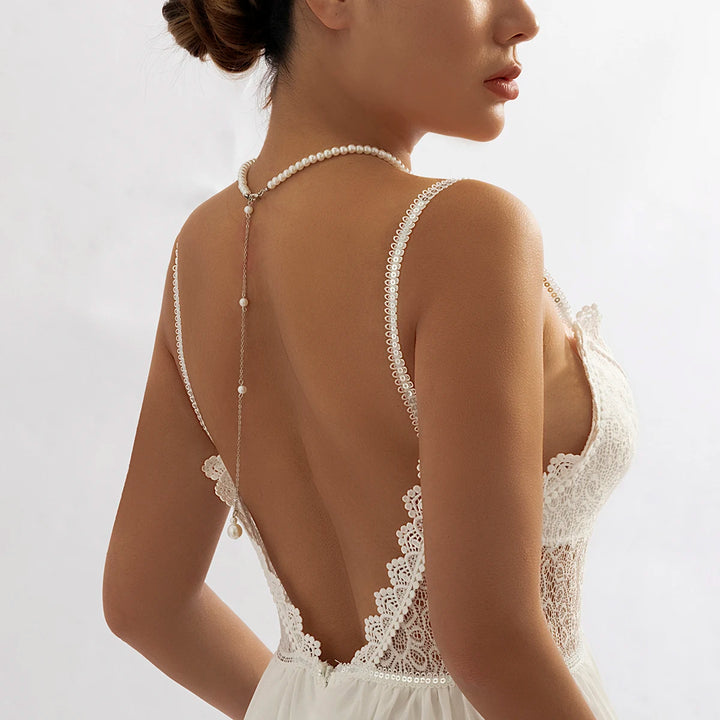 MUSE PEARL NECKLACE